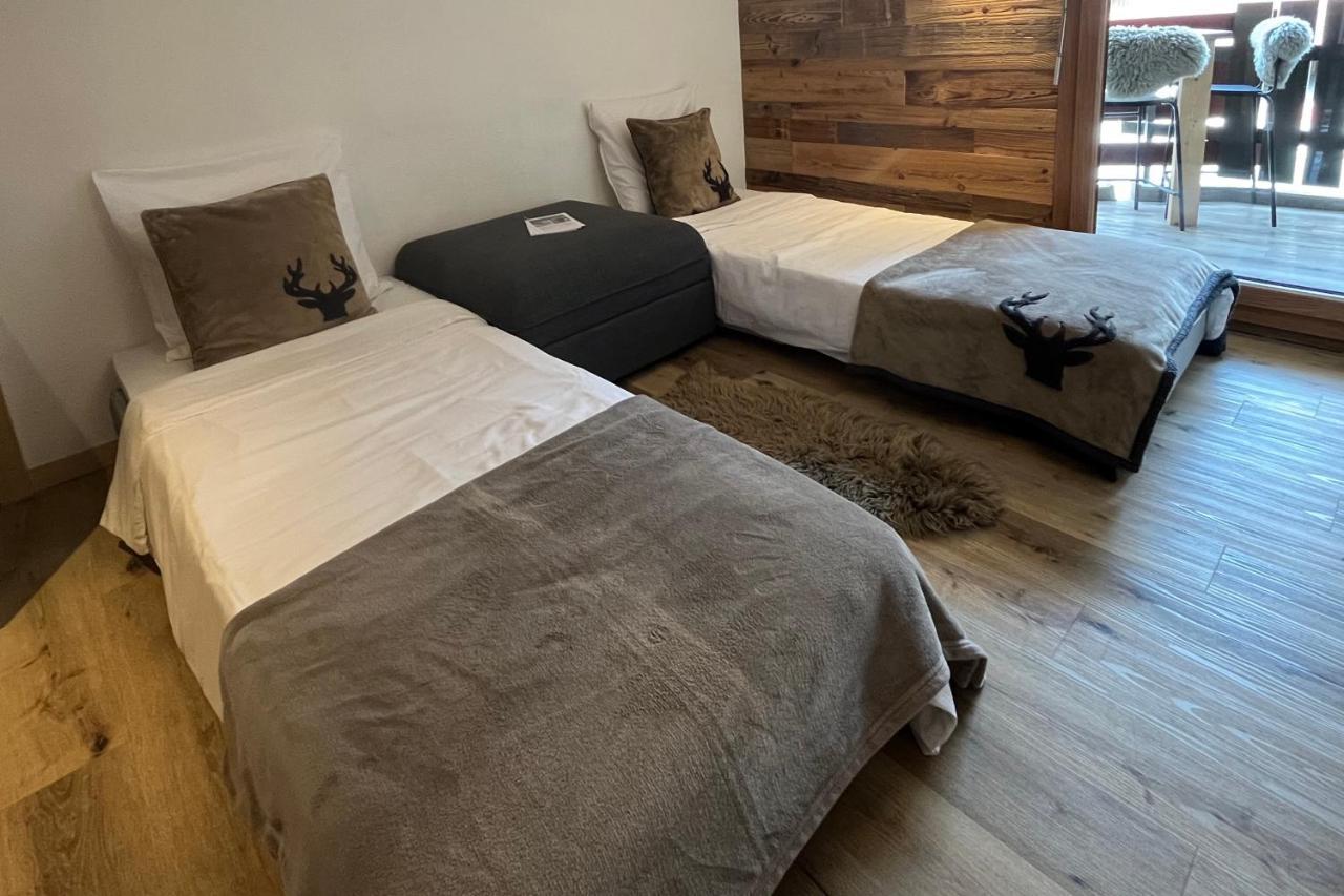 Les Cerfs - Appartement & Studio - Anzere Exterior photo